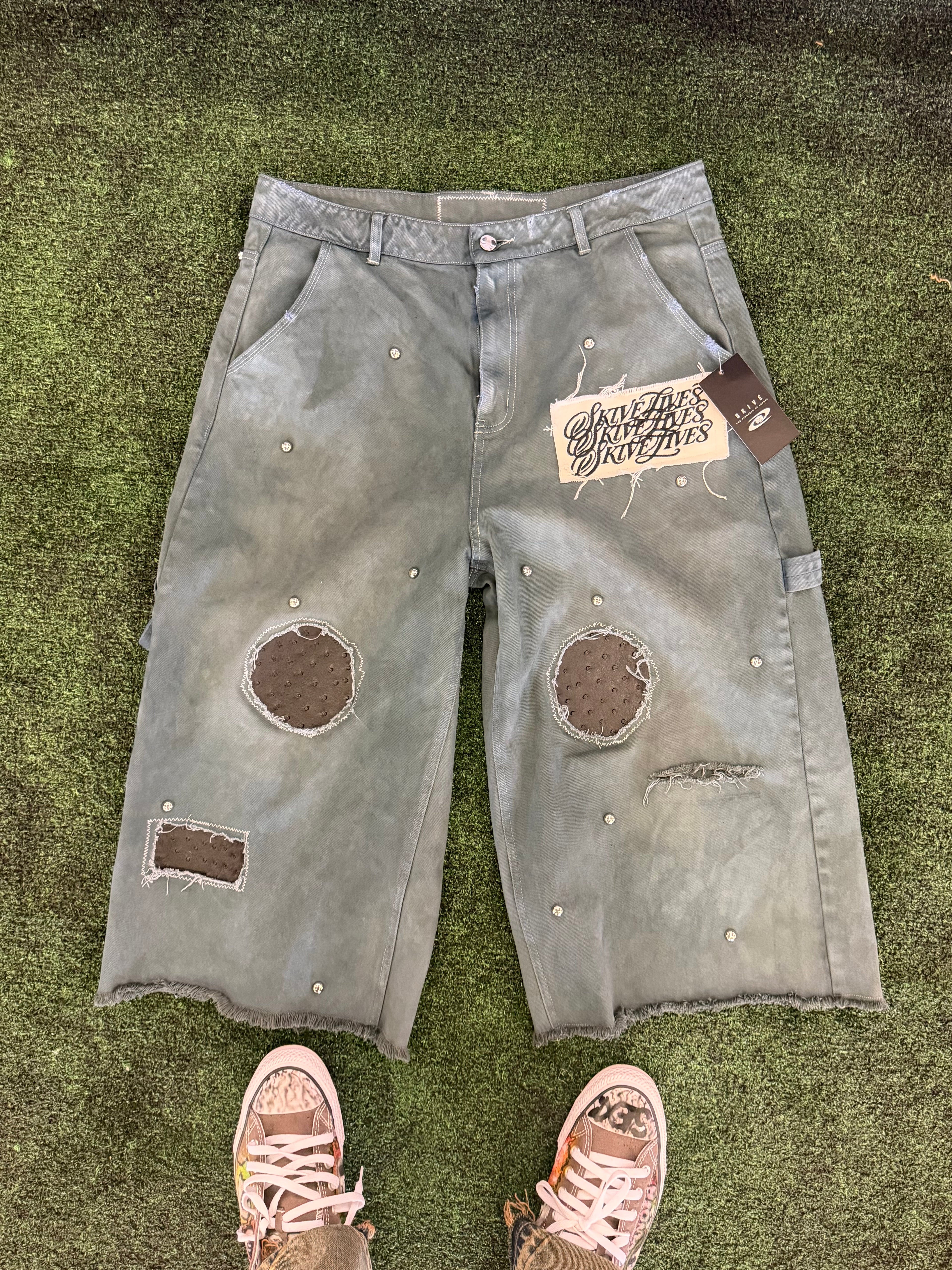 EXCLUSIVE BAGGY DENIM JORTS