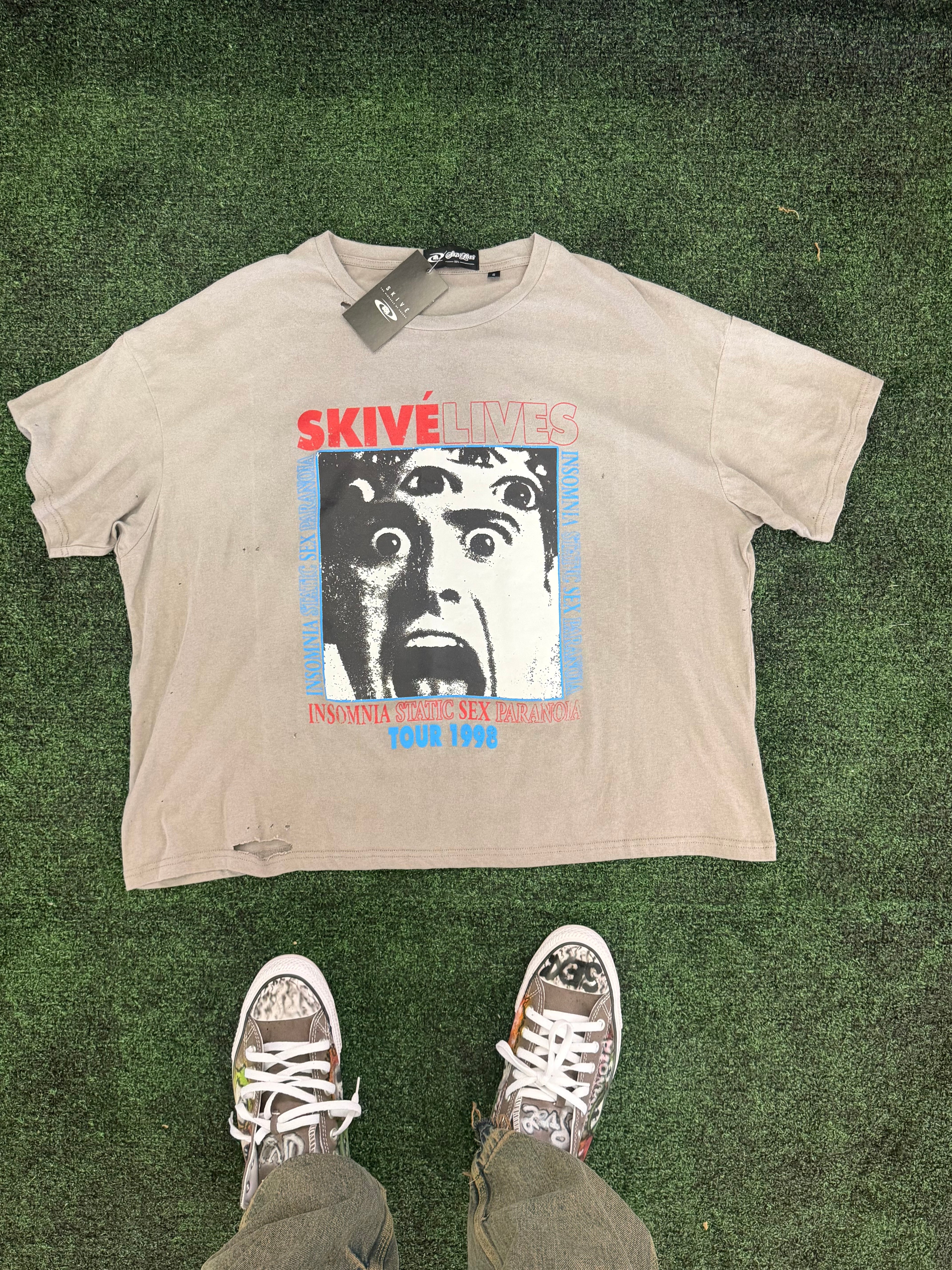 PARANOIASKI TEE (GREY)