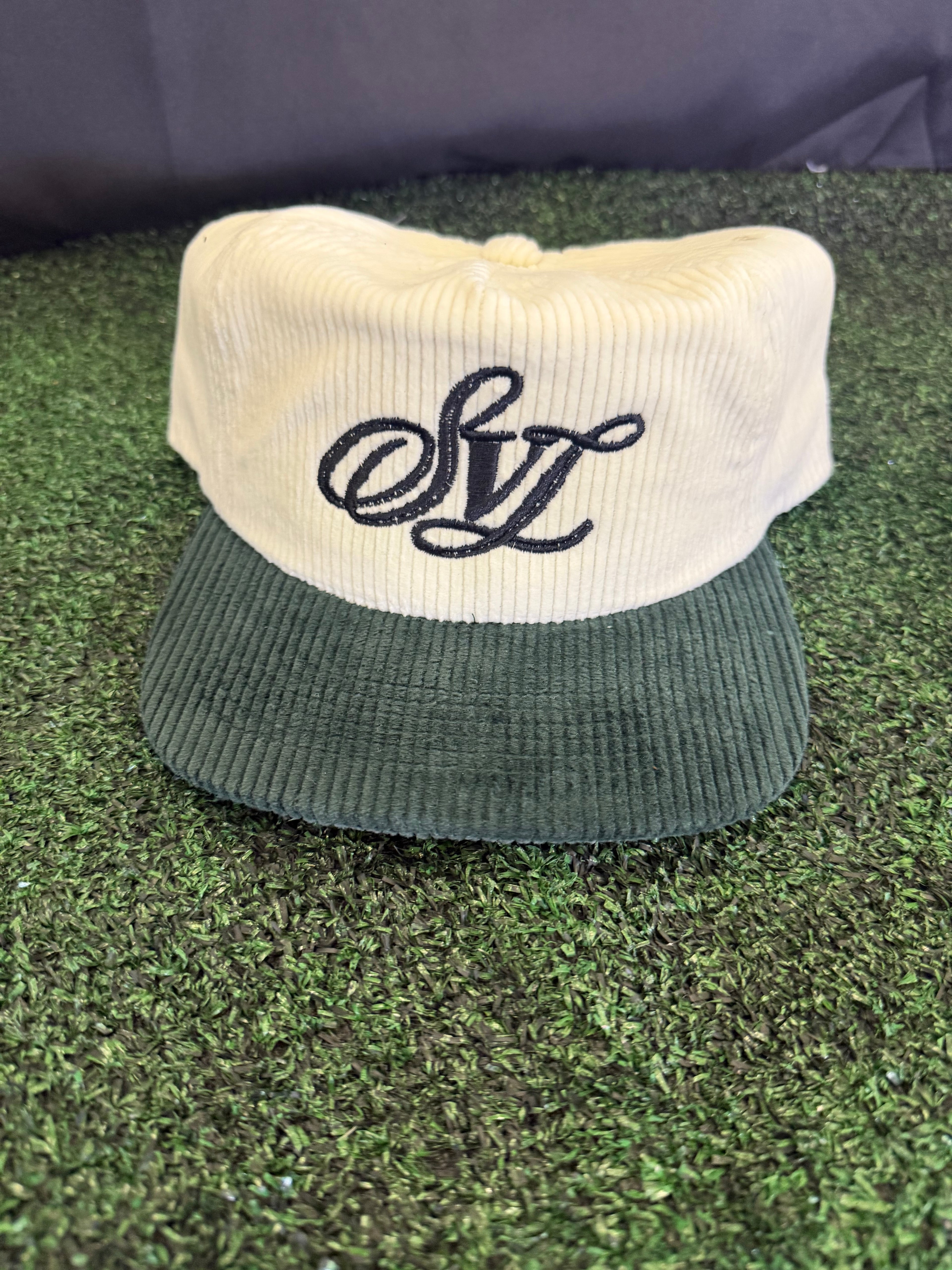 CORDUROY SNAPBACK (WHITE &GREEN)